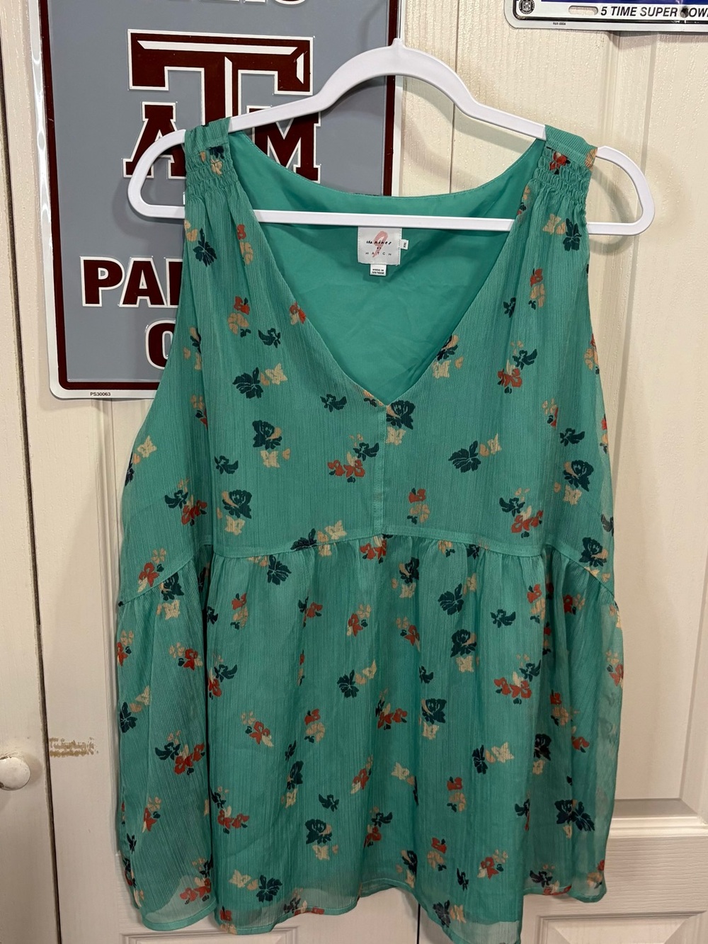 The Nines by Hatch Green Floral V-Neck Sleeveless Tunic